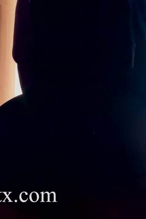 Watching anime with my ass out