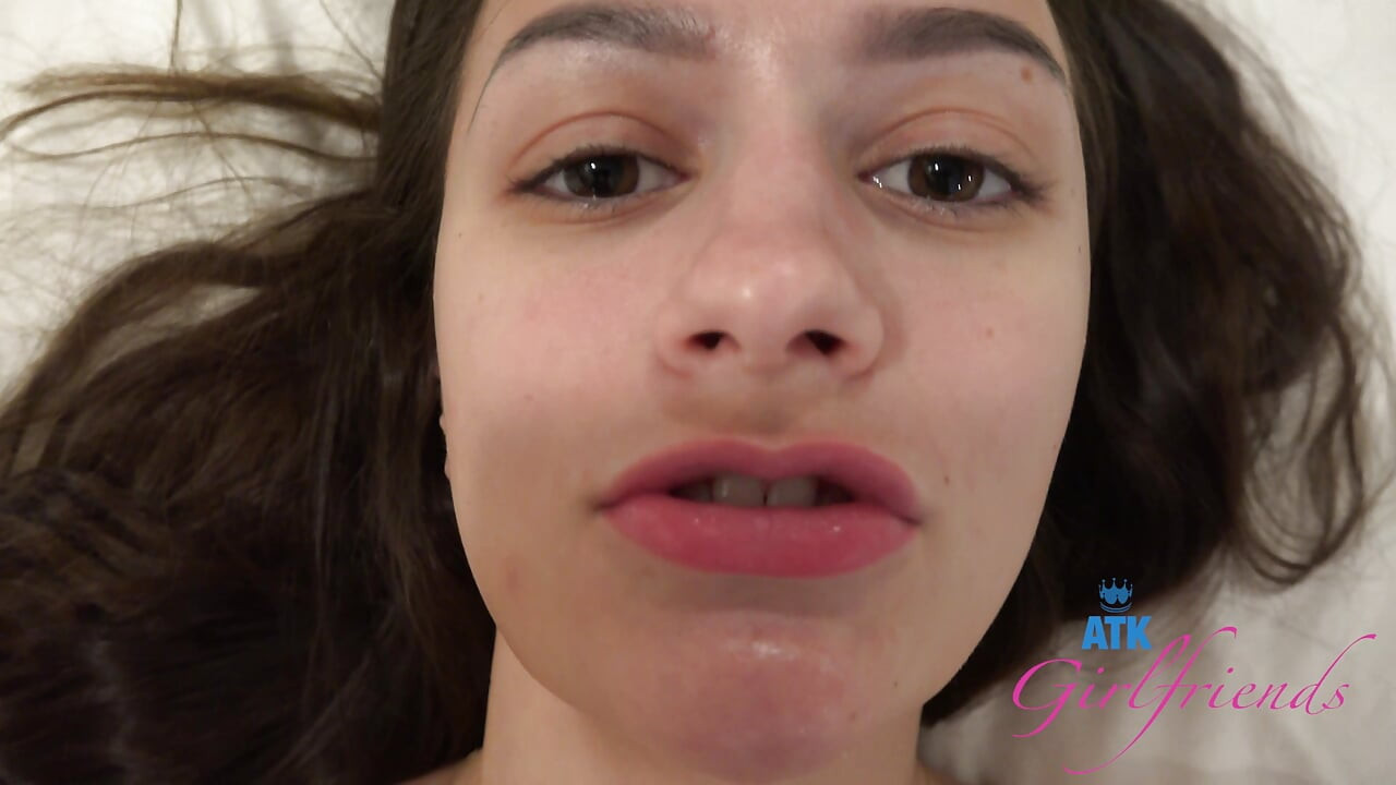 Ia agak hujan tetapi anda masih meneroka sedikit dengan musim panas. Ia menjadi agak sejuk supaya anda kembali ke bilik untuk berkongkek.