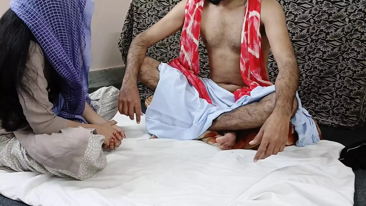 Tantrik Baba操了我的妻子印地语性爱