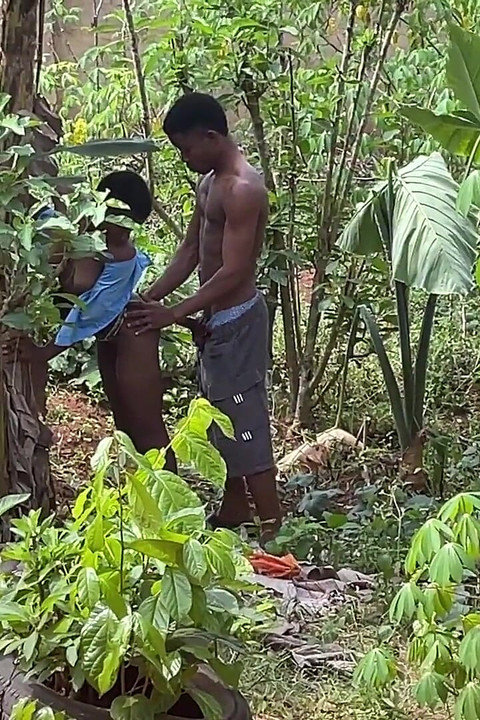 Sei schnell, damit uns niemand erwischt (hinter den kulissen)