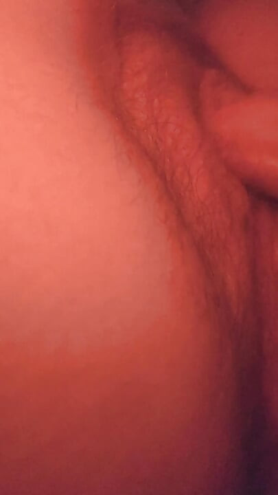 Tongue tied (Iris gets devoured)