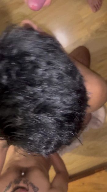 汚い尻軽女のためのスリーサム