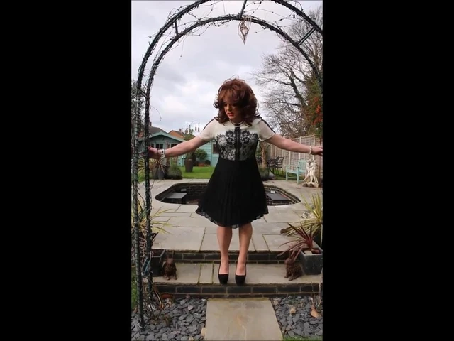 The wind lifts Sindy's skirt