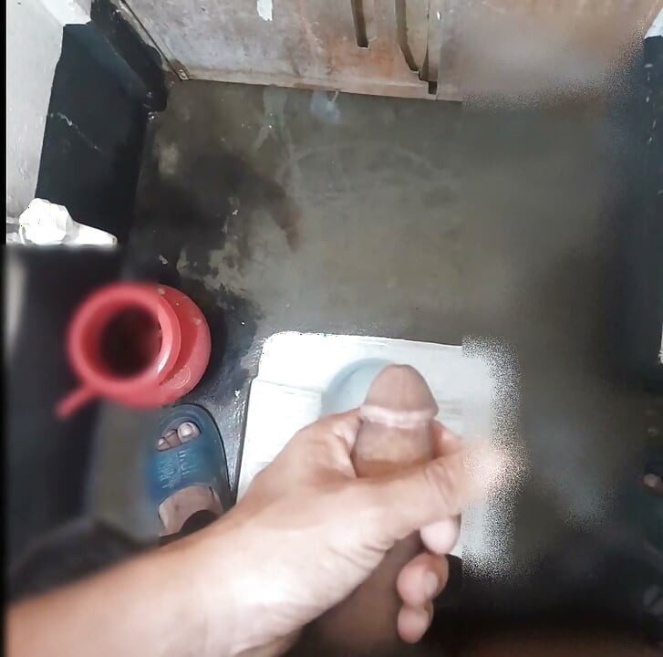 Hand beating in the wash room