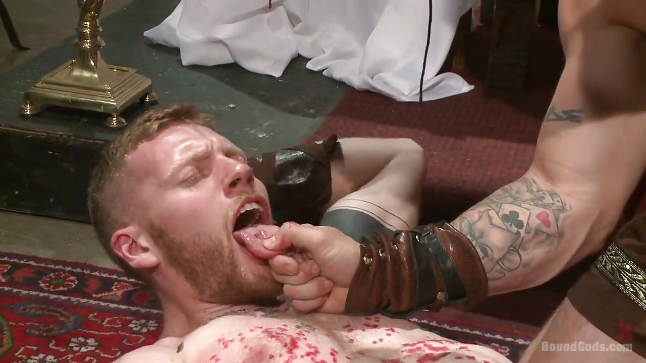 Roman Slave Offers His Entire Body to the Whims of His Cruel Dominus