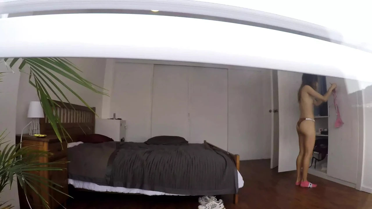 Roommate sexy dance tri on pantys