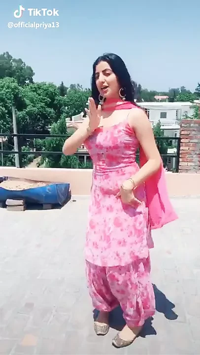 Big boobs punjabi girl priya