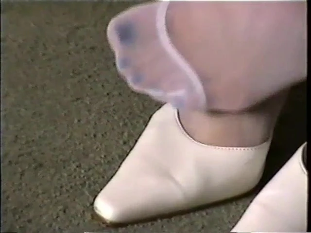Nylon feet and shoes 8