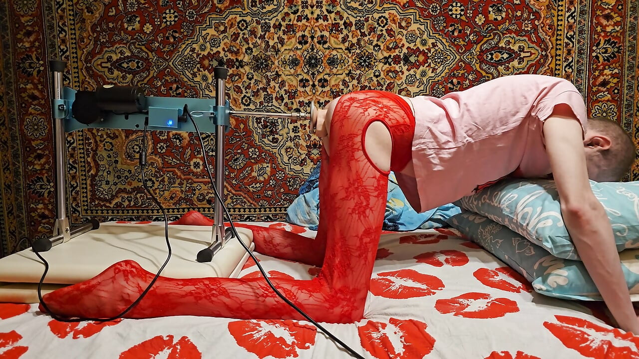 Sasha Earth sissy Crossdresser homemade amateur anal Fucking Machine