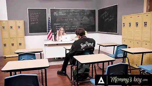 Annenin oğlu - şanslı adam testten sonra ateşli orta yaşlı seksi öğretmeni Adira Allure ile sikişiyor