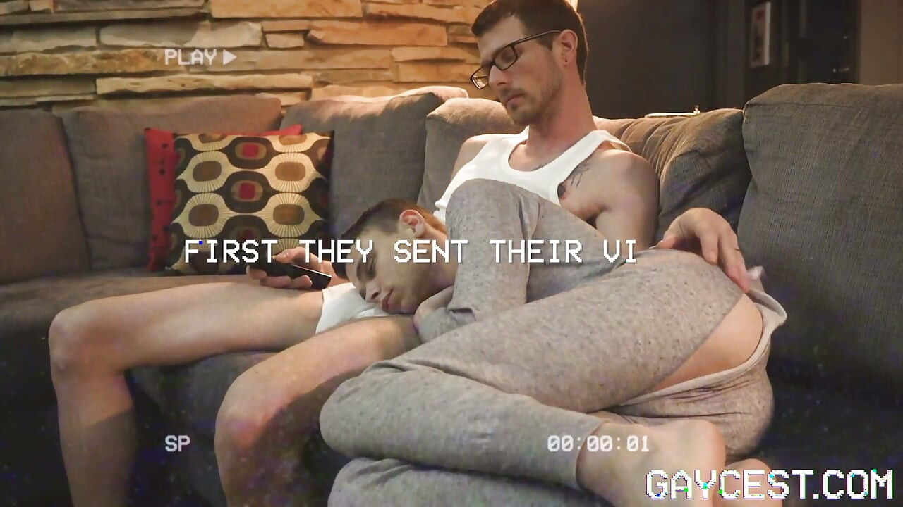 Furry beefy daddy Mason Lear breeds his horny stepson Maxx Monroe