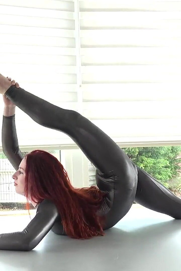 Ballerina in Zentai
