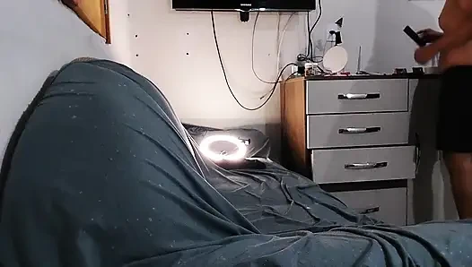 Kleine schlampe wirklich liebt es zu ficken und ist nicht zufrieden mit ihrem mann, der zu hause hat und ihre muschi anderen männern geben wird