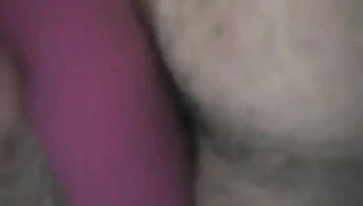 Yalnız iri güzel kadın vibratör eğlencesi