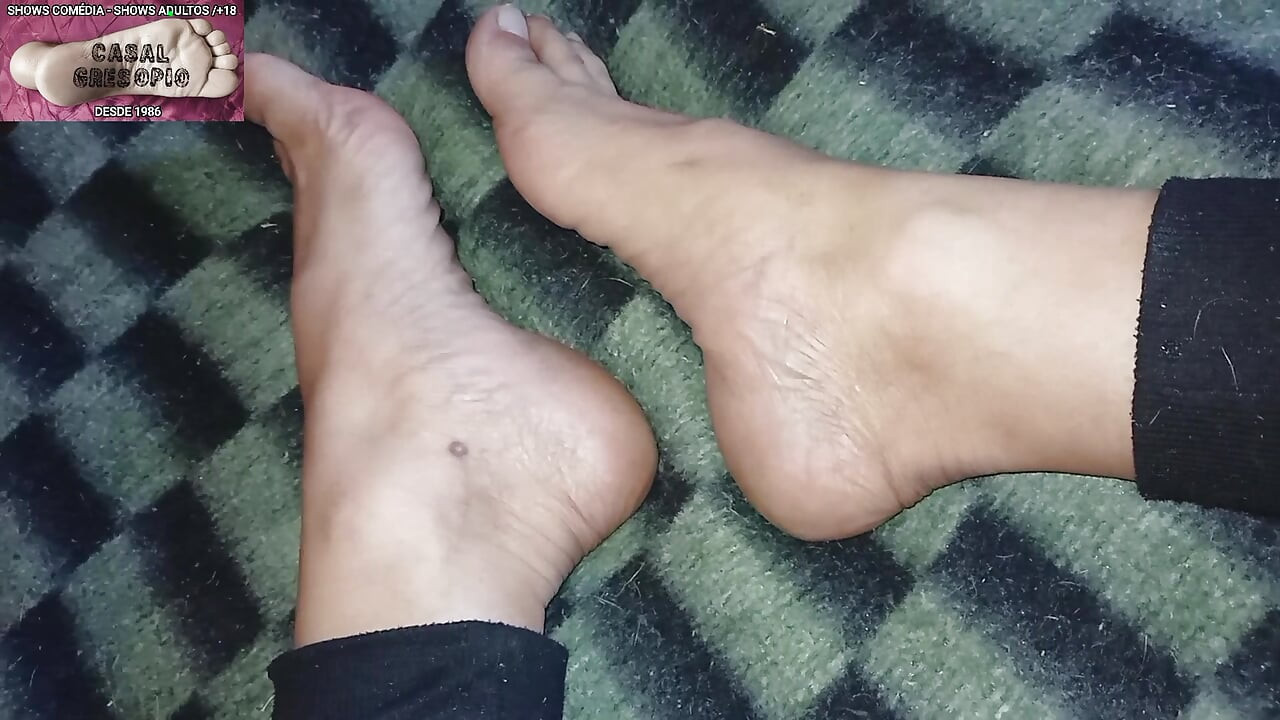 Worshipping the feet of Gresopio 5