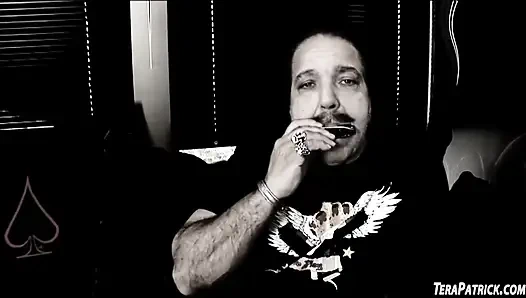 Tera Patrick gonzo solo oyuncak mastürbasyonu yapıyor