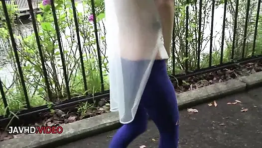 Mikuru Shiina'nın şehvetli bir Japon güzelle ateşli açık havada sakso macerası