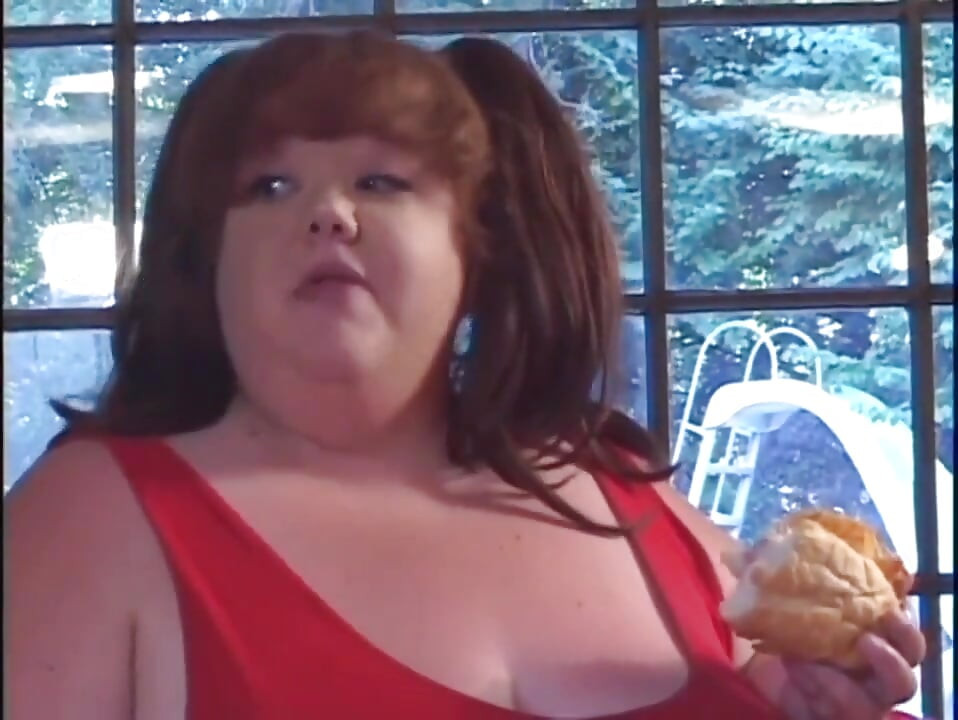 Huge cubby milf on the sexy cock     ( Full original movie.)