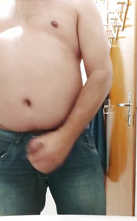 Men Wearing Jeans Are so Sexy!