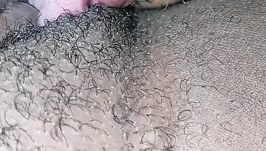 Сосу потную киску замужней верующей после службы