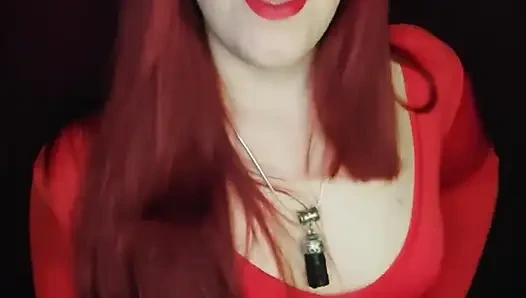 Feminize Etmiş Cuckold ve Ben Bir Gece Kulübünde Penislere Bakıyorum!!