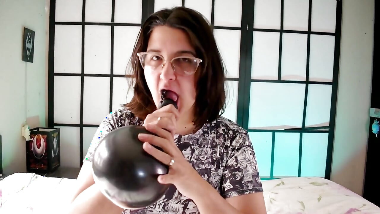 Ahegao Girl Balloon Session and Pussy Play - Bunny Looner