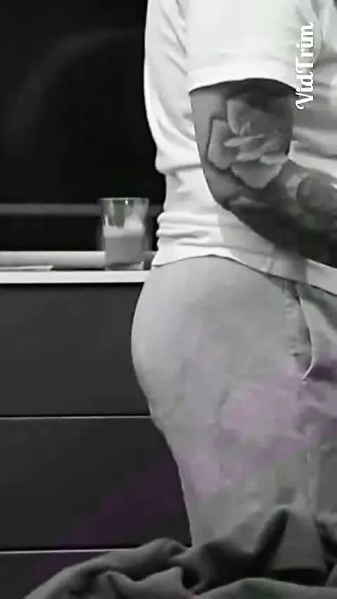Step mom with huge ass get changed in front of step son