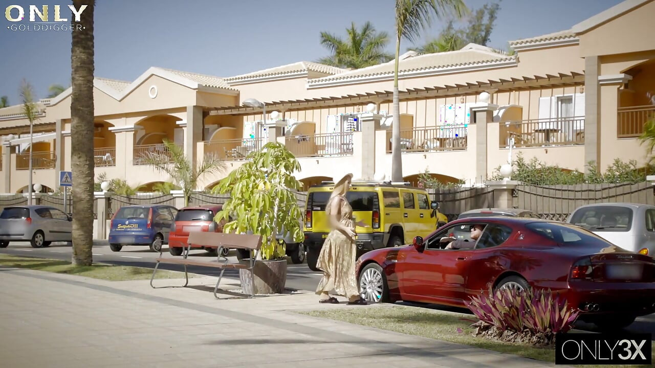 Blonde Hottie Alyssia Kent Penthouse Sex Outdoors Premium Edit Only Gold Digger