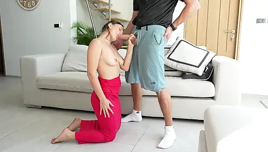 Pacar Hot Lagi Asik Nyepong Kontol Dan Telan Sperma Pacarnya Dengan Gaun Merah