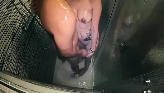 Baldızım karım işteyken seks istiyor - canavar ve güzellik