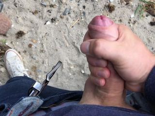 Masturbación con la mano pública - playa dinamarca