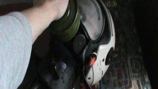 Saco de neoprene, máscara a gás e capacete de motociclista - 2