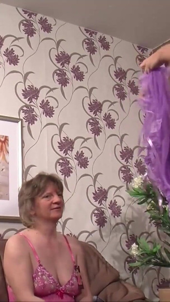 Stunning moment from "Alte Frauen in Dessous machen in richtig geil"