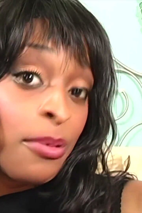 Carmen Hayes: blowjob and big fuck in lingerie