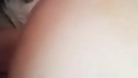 Dasi çok sert göt deliği sikiyor anal seks çok ateşli çok güzel vücut