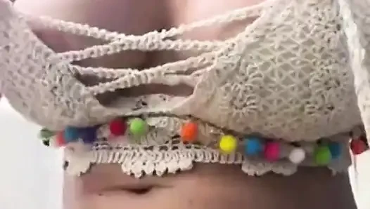 Bu kremsi amcık, gel içine koy