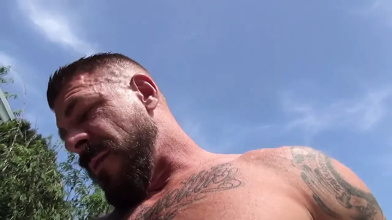 Welcome in the Raw Fuck Club – Bottom Feeders 2