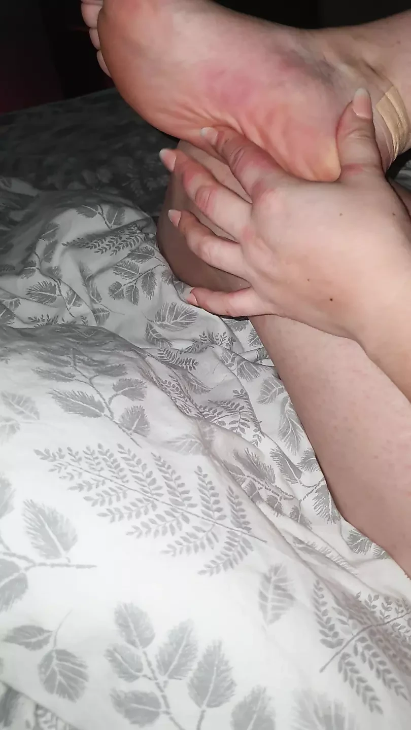 Step mom showing feet on camera and to her step son