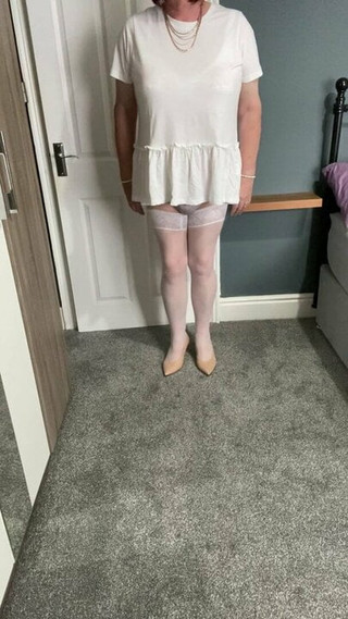 MATURE CROSSDRESSER TVROSE IN ALL WHITE BIG HEAVY BOOBS