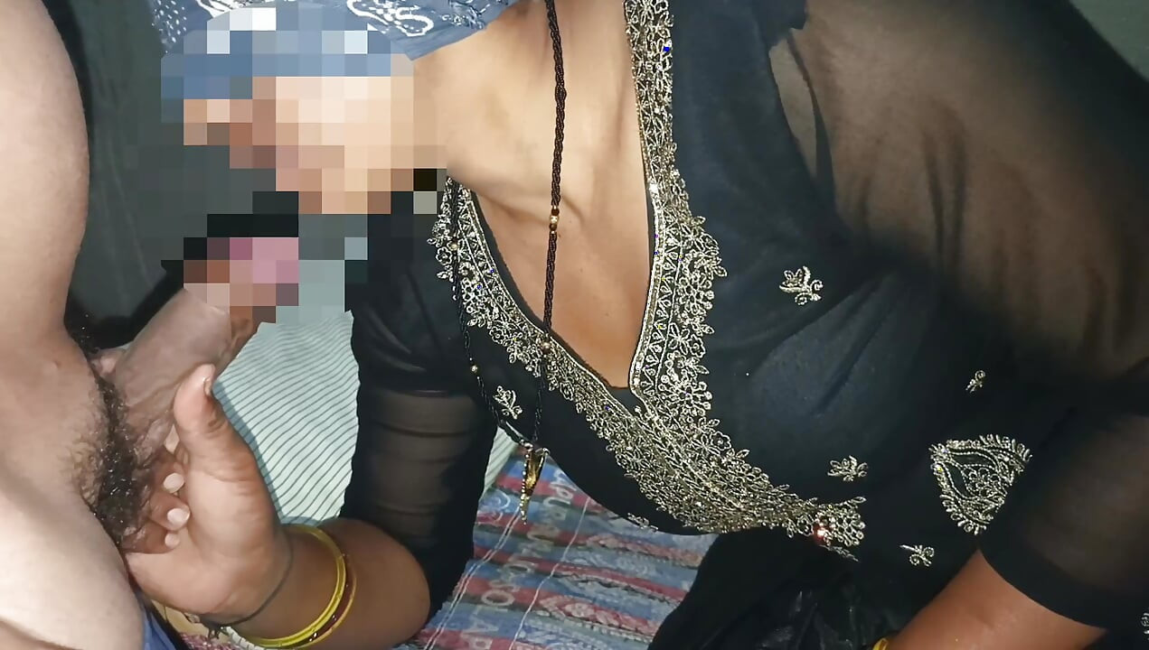 Mein heißes bhabhi hat mich erwischt, als ich voll in meinem zimmer masturbiert habe