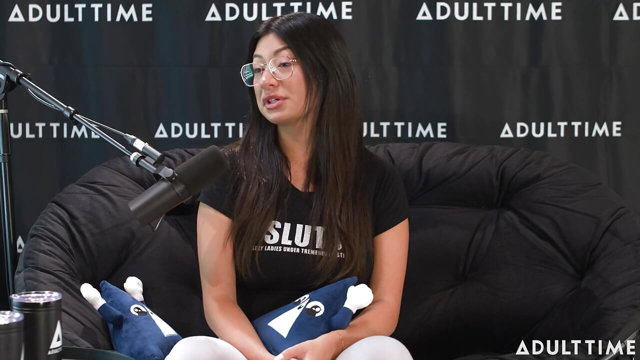Cami Strella Surviving a Cult, Tiktok Fame, & Non-monogamy | the Adult Time Podcast