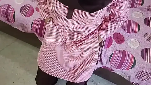 Студент дези трахал в студенческой униформе с учителем на время Coching