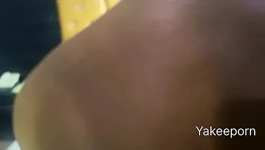 Gadis kas nggak bisa menentang kontol besarku