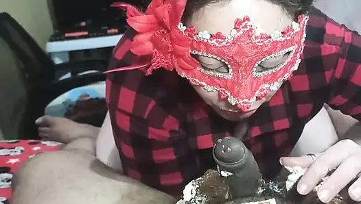 I play extreme with food with my husband: I lick cake and swallow his milk.