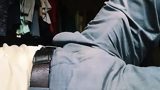 Asyalı yaşlı adam mastrubation büyük yarak