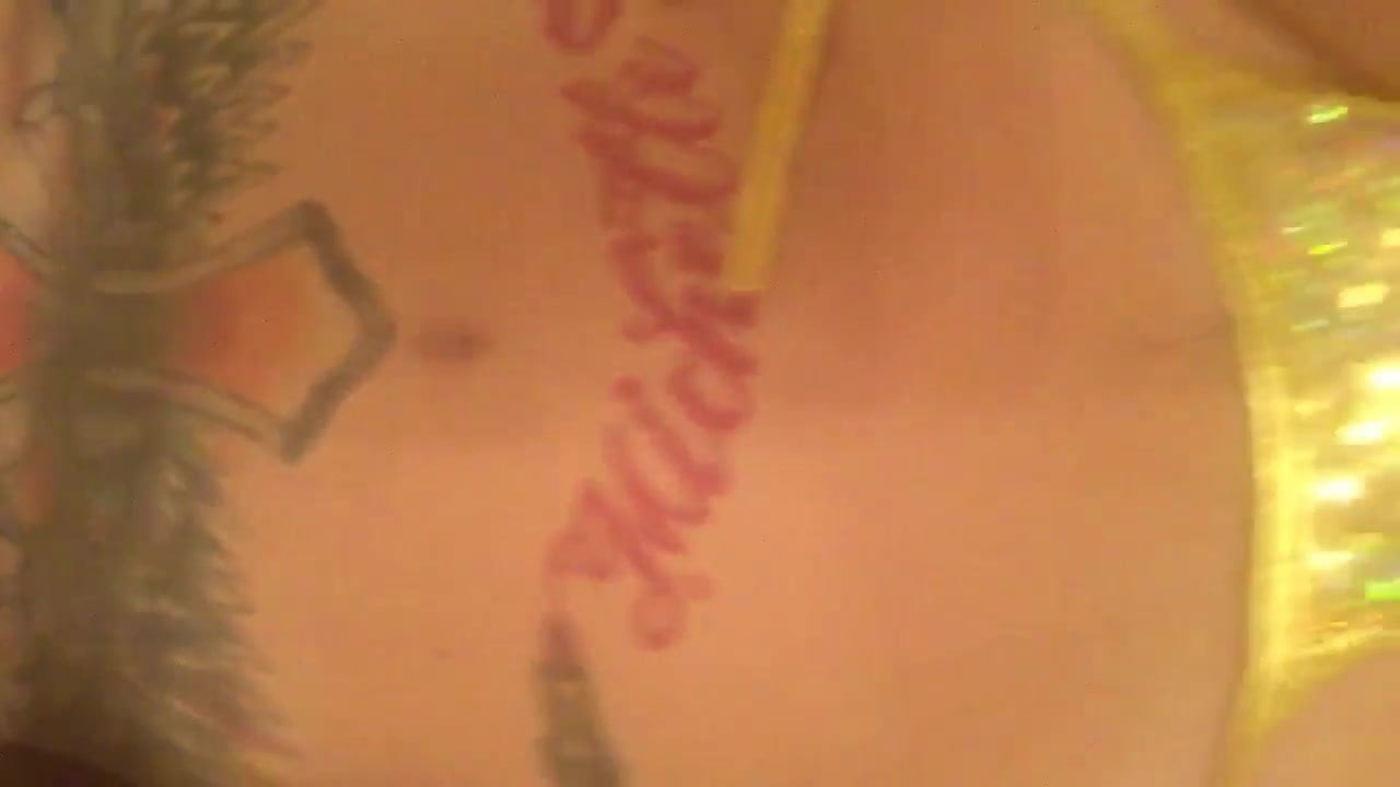 big tits rubbibg