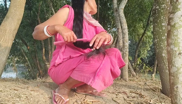 Your Nomita bhabhi I went outside and peed.