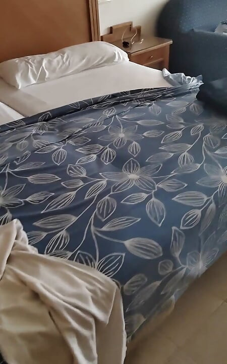 Watch for My Teen Stepsister at the Hotel Room. They Caught Me and Give Me a Handjob in the Shower