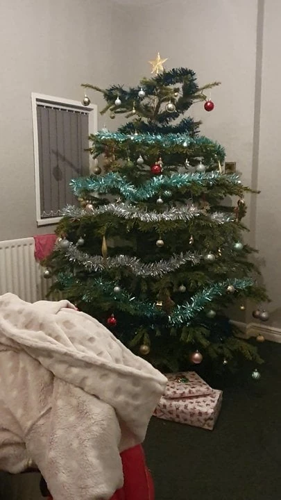 Stepsister Serves Stepbro Pussy On Christmas Eve