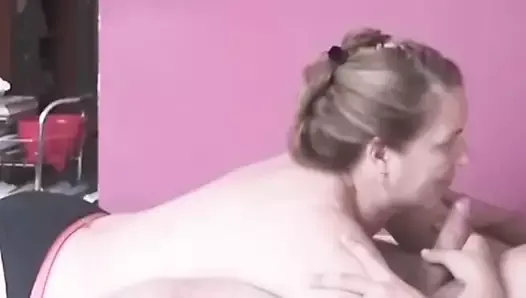 Lustful milf enjoys homemade sex to orgasm